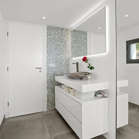 Luxurious 4-bed With Panoramic Views * Vallauris
