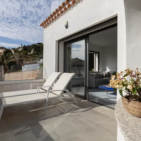 Luxurious 4-bed With Panoramic Views