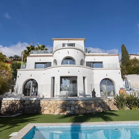 Luxurious 4-bed With Panoramic Views Villa Vallauris