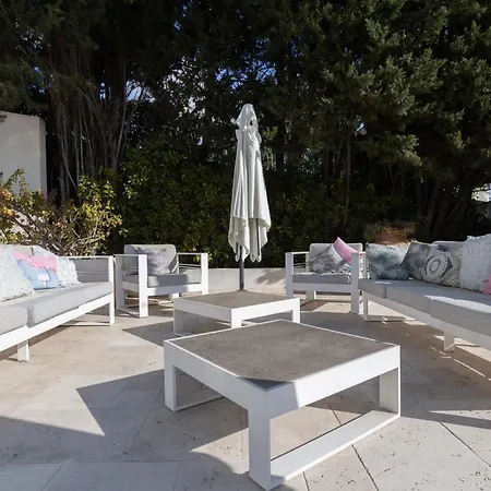 Luxurious 4-bed With Panoramic Views Villa Vallauris